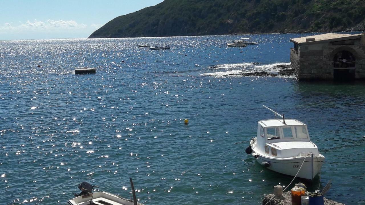 Anka'S Beach Komiža Zewnętrze zdjęcie